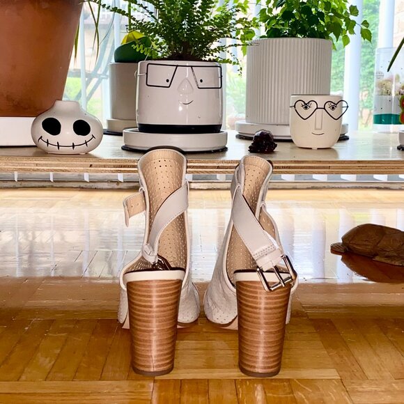 Sam Edelman Emmie Perforated Leather Sandals – Gray/Beige, Size 8M, 3.5" Heel (W - Picture 3 of 3